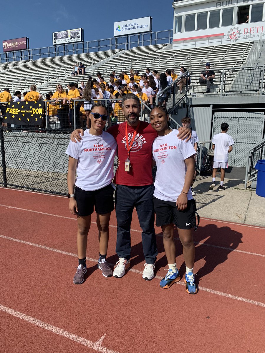 Wonderful day for the @SOPennsylvania Track Meet @BASDStadium - Great seeing students, staff, parents and the community here for the athletes! @LibertyHigh @NitschmannMS