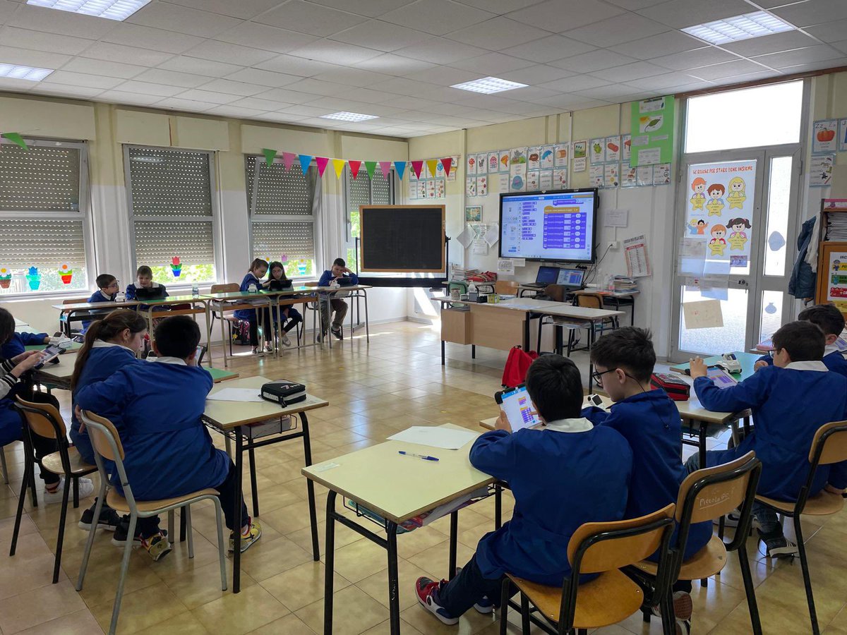 🟡⚫️ Coding, Robotica e STEAM

📌Istituto Omnicomprensivo di Campomarino

🤖IV A - Scuola Primaria 

💥Maggiori Informazioni -&gt; roboboat.it/contatti/

#coding #robotica #steam #education #development #programming