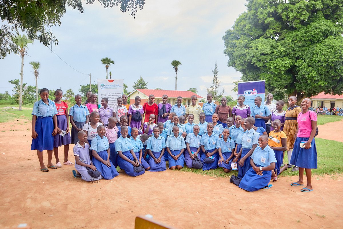UHDFOUNDATION's tweet photo. With support from @AFRIpads @AFRIpadsFDN  we donated free 2000 sanitary Pads to school girls of P.7, S.4 &amp; S.6 in Butaleja district.  The donation benefited 1,799 vulnerable girls in 57 primary schools, 122 girls in 4 secondary schools and 78  teachers. Thank u @AFRIpads https://t.co/sLB0HL8YdW