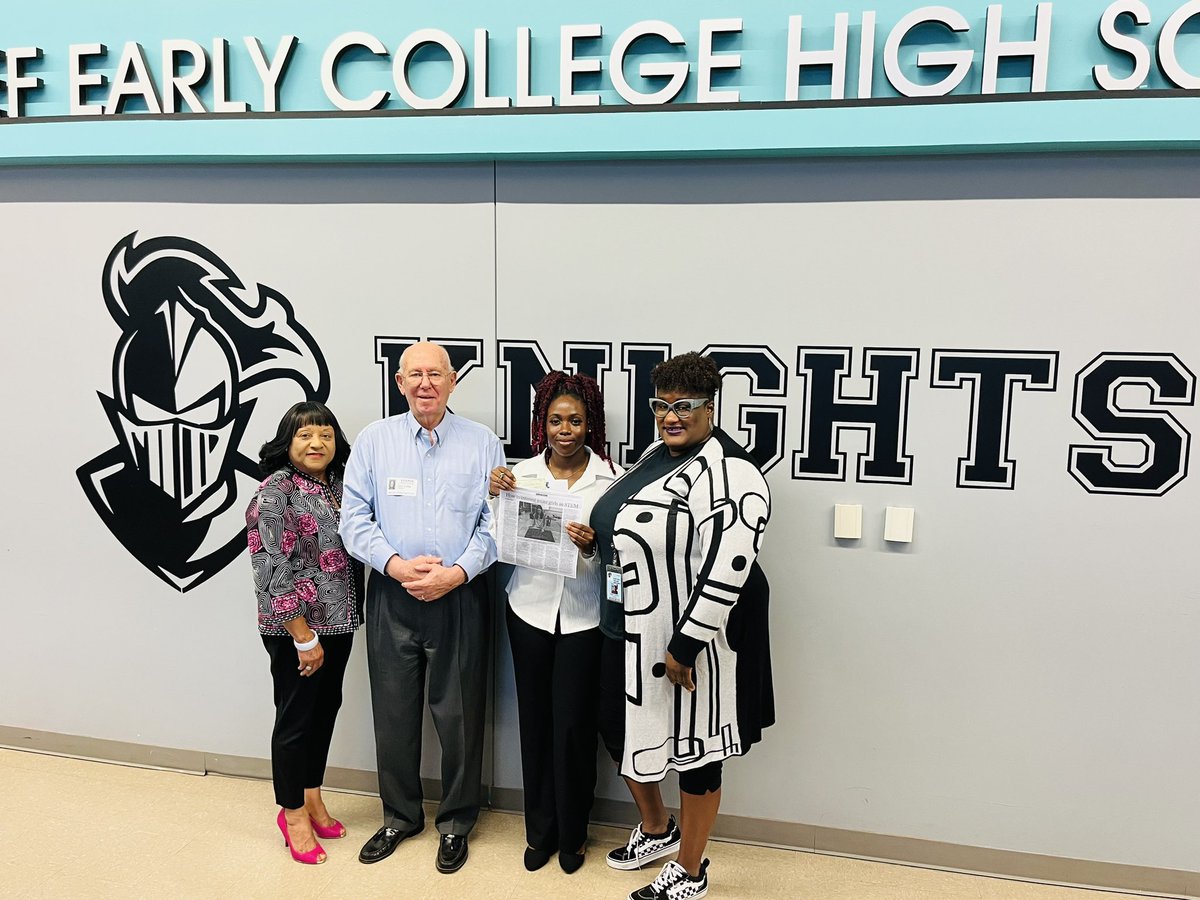 Huge congratulations to Aisha Fatus from @AliefECHS for receiving the prestigious Polly Collier Math and STEM Award! Your academic achievements have earned you $1,000. Keep shining bright! #WeAreAlief #AliefProud