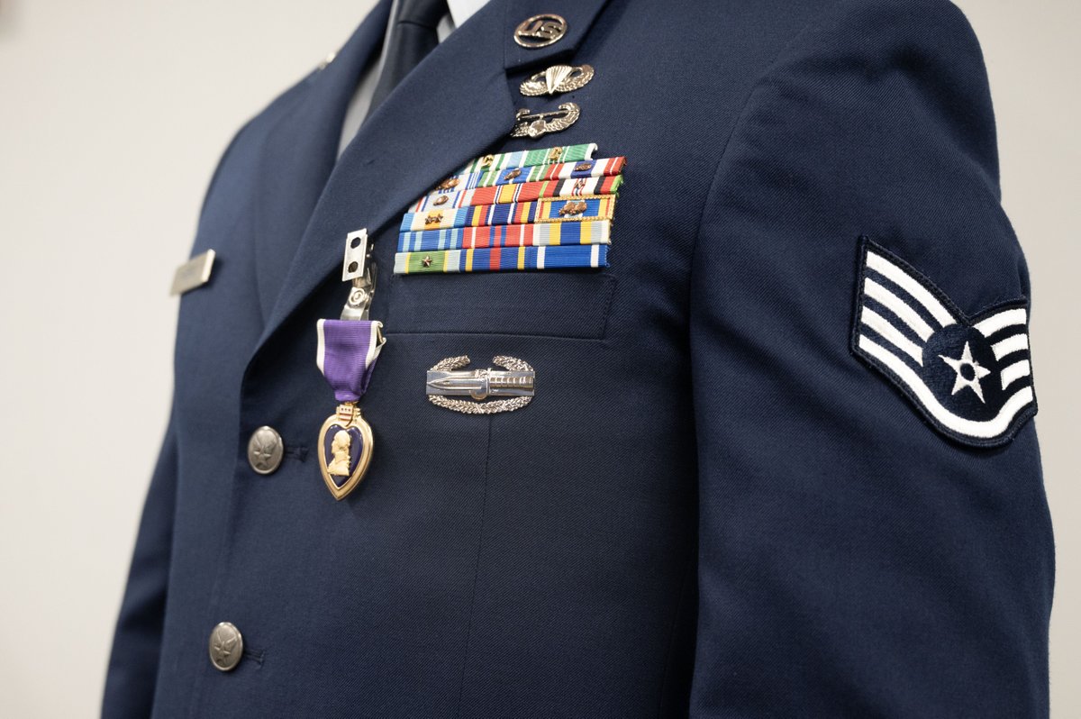 #ICYMI A TACP element leader with the 22nd Special Tactics Squadron, received a Purple Heart medal at Joint Base Lewis-McChord, Washington, March 26, 2024. Read more: bit.ly/4dghZfv #PurpleHeart #JBLM #SpecialTactics