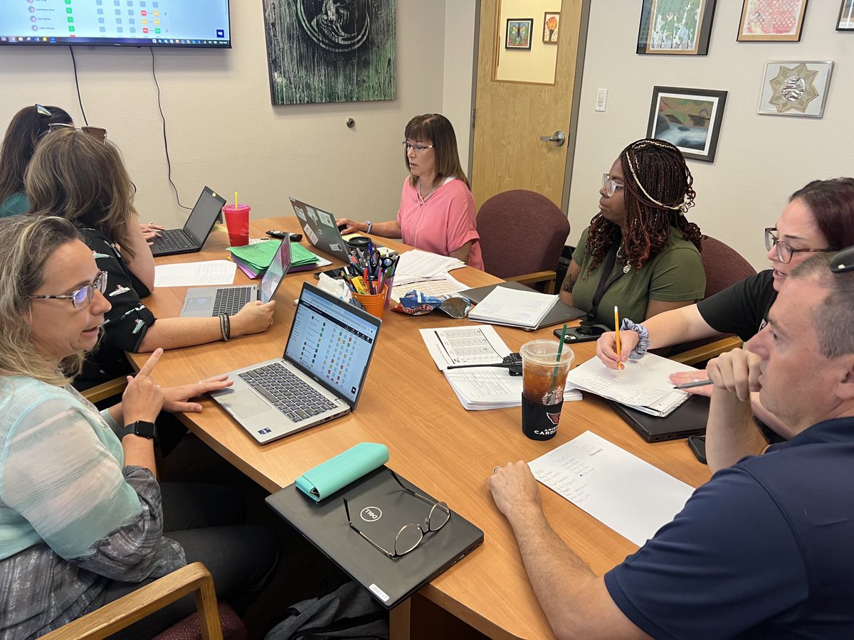 ⁦@TerramarArts⁩ 3rd grade team is working with the lovely Lisa Squire and Diana Feldman to prepare Tier 3 groups for next year! #let’sgo!Planning!AllMeansAll ⁦@DVUSD⁩ ⁦@DrFinchDVUSD⁩ ⁦@AdminLeadServe⁩ ⁦@SolutionTree⁩ ⁦@dvusdplc⁩