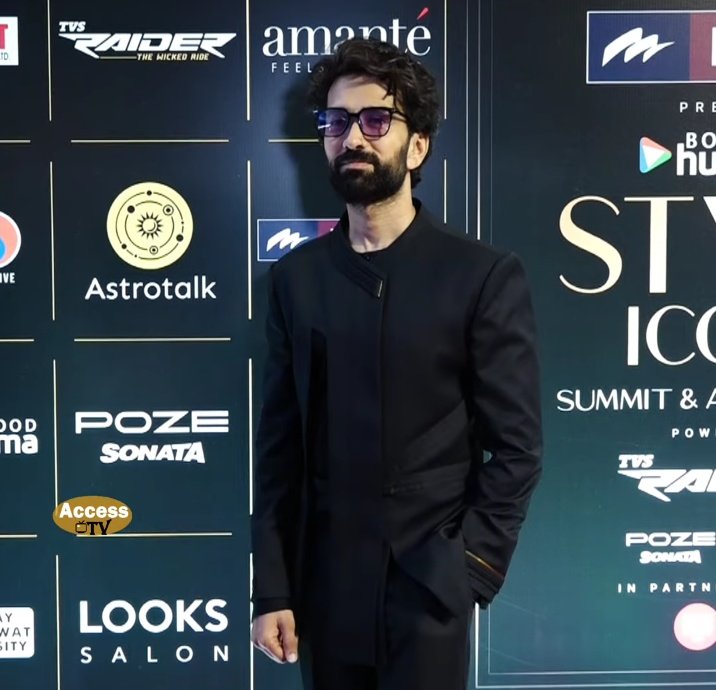 📸 | #NakuulMehta at the #BHStyleIcons2024 🖤