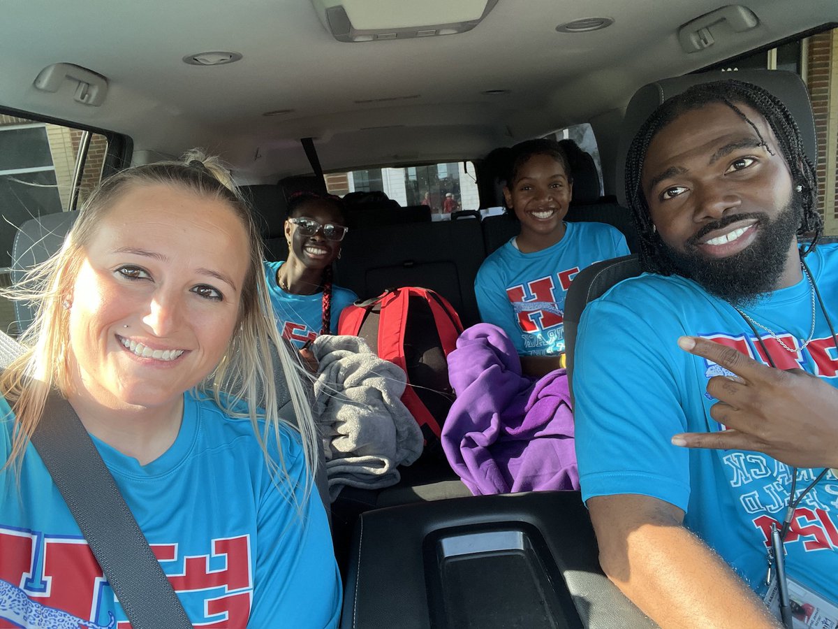 Road crew to Austin! @angel_brefo and @JulianMcC_ are ready to WORK! 💪❤️💙 #MISDProud #GD2BAJ #DASH #JagSpeed @CoachJTII