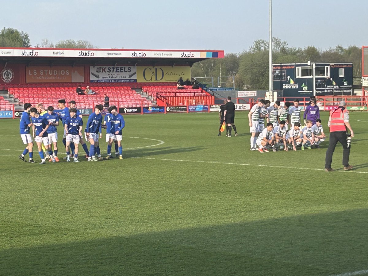 Post Season games 5 & 6 ⁦@ECFA12⁩ All teams paying compliments to the ground staff ⁦@ben_kay8⁩ and changing room attendant ⁦@HostyJon⁩ #teameffort