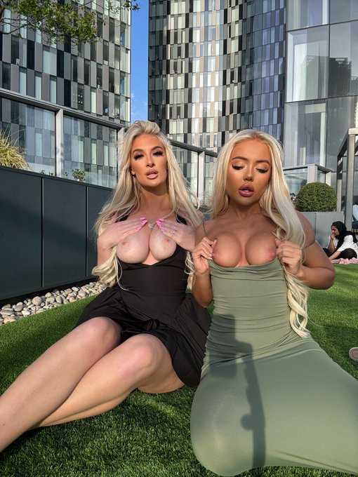 Say hi for an exclusive pic 📸 off me and my bestie ( we're actually sending ) https://t.co/p9zPXYB0g<a href="/tag/engbel"class="tags"><span>#engbel</span></a>