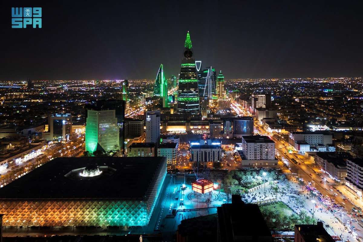 #السعودية تستقطب العالم..

رسميًا:

مؤسسة بيل غيتس العالمية تفتتح أول مقر إقليمي لها في مدينة محمد بن سلمان غير الربحية في العاصمة #الرياض.

-