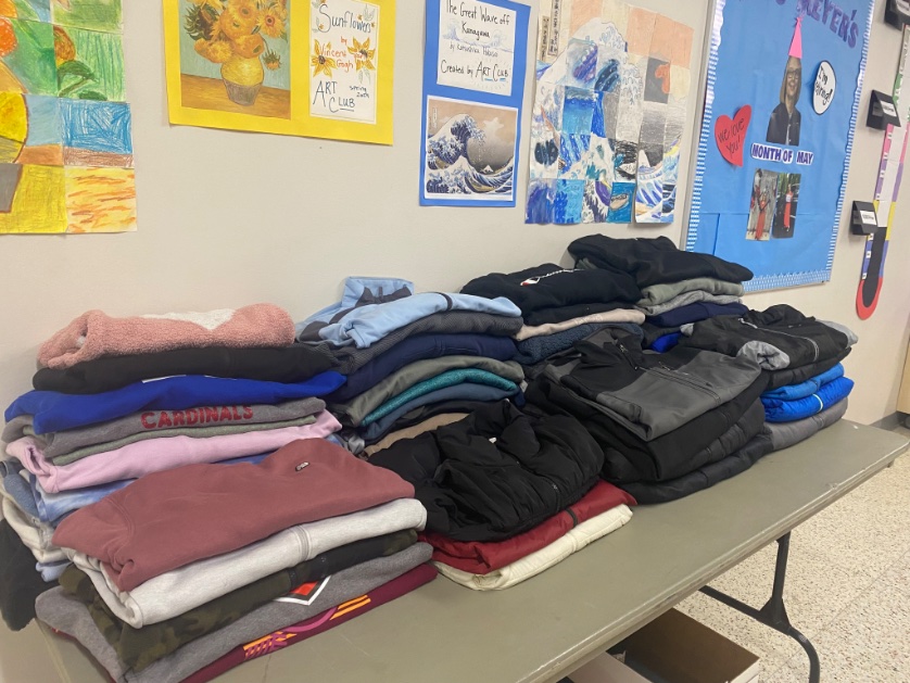 Shout out to our caring custodians who organize and fold daily all lost items!!! All is ready for pick up! 🤩#centralcards #littleThingsMatter