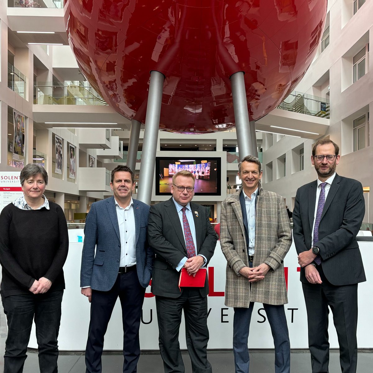 I was delighted to show Andy Haldane, Paul Kett &amp; Julian Gray around our <a href="/SolentUni/">Southampton Solent University</a> campus today. We house extensive facilities, from a Human Health Lab to a maritime simulation centre, and we discussed the ways Solent is advancing learning in HE as a TEF Gold institution.