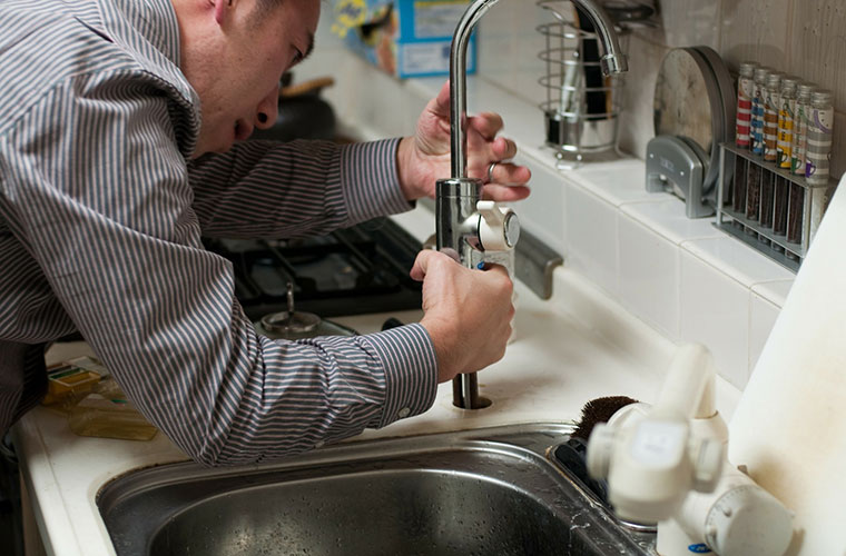 #HardWater isn't just damaging to your #WhiteGoods and #Appliances, it can actually cause #PlumbingProblems that can affect all of your home>> #WaterSoftener #WaterPurifier #Suffolk #EastAnglia #Cambridge #Norfolk #Ipswich bit.ly/2Q9vSUx