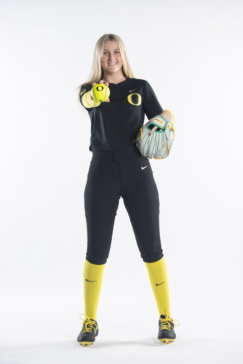 Let's all wish Abby Steffen a HAPPY BIRTHDAY!!!

#GoDucks | #Version6