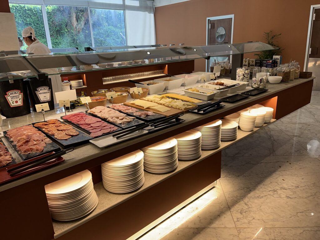 KingsBuffets's tweet image. kingsbuffets.com/renovacion-en-… 
@SilkenAlAndalus @Silken_Hoteles