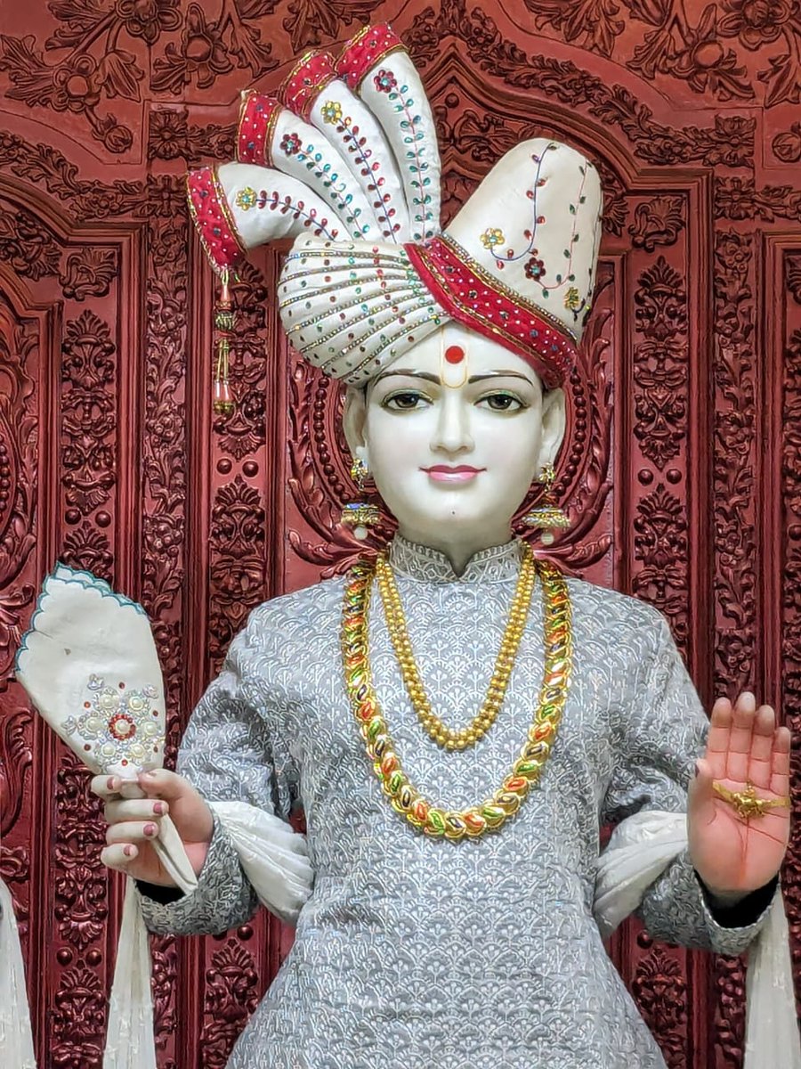 Divine Darshan - 02.05.24
@BAPS Mandir, Mahesana, Gujarat, Bharat
|| Aksharam Aham Purushottam Dasosmi ||
#Akshardham