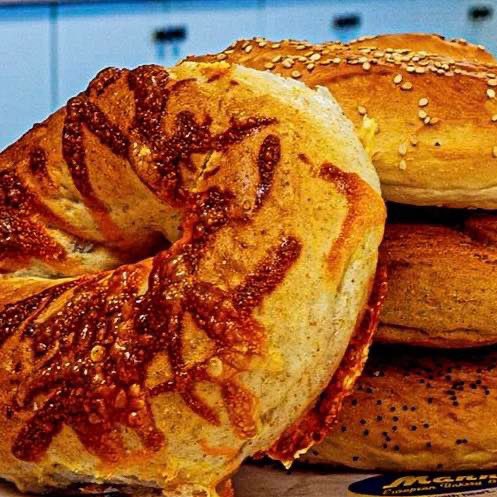 Enjoy a Manna Bagel on your next sandwich or enjoy them toasted with your favourite spread.

What is your favourite type of bagel?

#bagel #foodie #getinmybelly #yum #omg #newfoundlandlabrador #bake #foodblogger #foodblogger #love #amazing #food #mannacafe #meals #brunch #yyt