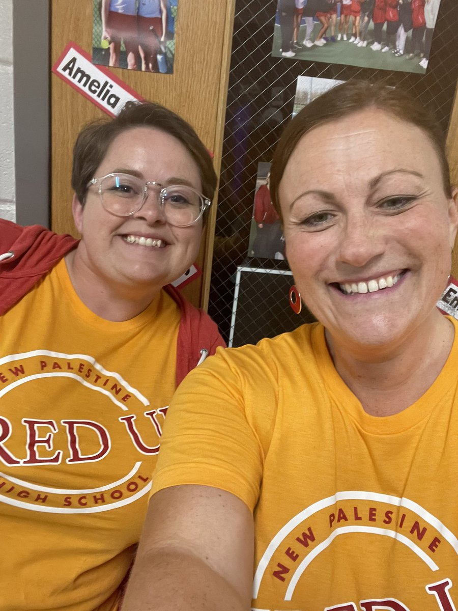 Twinning with Mrs. Hall on neon themed Thursday! @SouthernHancock <a href="/VoelzJames/">New Palestine High School</a> <a href="/BurkNPHS/">Mitch Burk</a> @MitchanerNPHS <a href="/MooreNPJH/">NPHS Asst. Principal & Girls Varsity 🏀 Coach</a> <a href="/HallHistoryNPHS/">Mrs. Hall</a> #themedthursday #FiredUp