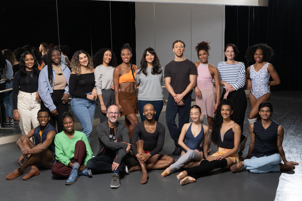 We are recruiting! Could you be our new Company Assistant and look after the admin for our BB Junior School? Please spread the word (or apply!)

balletblack.co.uk/the-company/jo…

#jobs #ArtsAdmin #BalletBlack