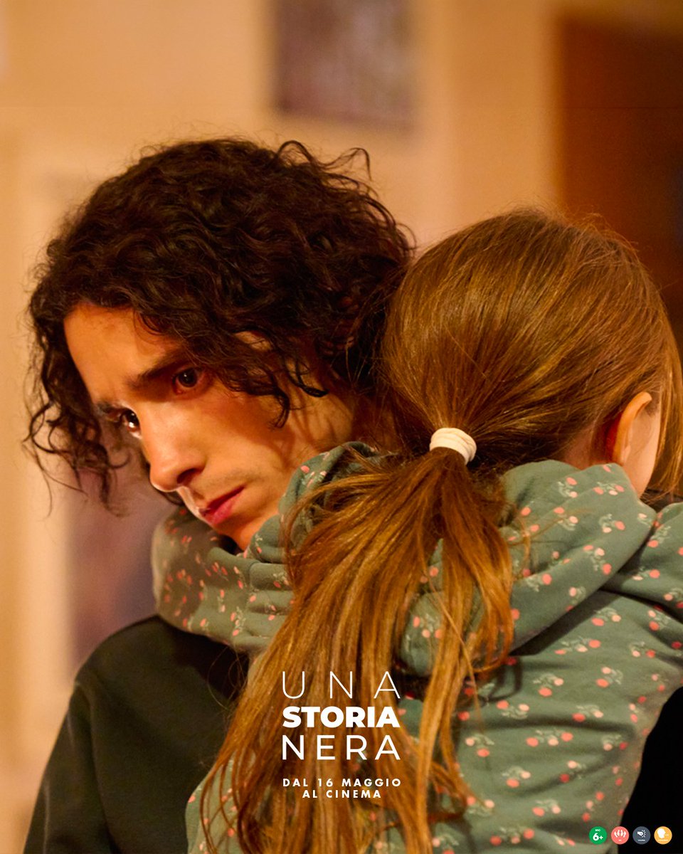 Nicola è il figlio dalle grandi responsabilità, verso le sue sorelline ma, soprattutto, verso sua madre. #UnaStoriaNera, un film di Leonardo d'Agostini, dal 16 maggio SOLO AL CINEMA.