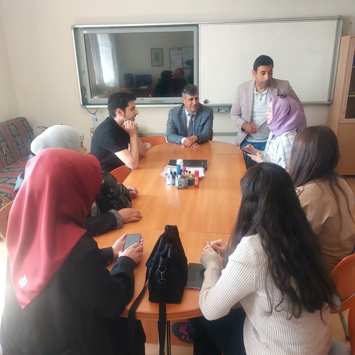 Bir kısım okullarımızı ziyaret ederek öğrencilerimiz ve öğretmen arkadaşlarımız ile bir araya geldik.
Serinbayır Köyü İlkokulu
Taşharman İlkokulu ve Orta Okulu
Saka Köyü İlkokulu 
<a href="/Yusuf__Tekin/">Yusuf Tekin</a> <a href="/batuhan__bingol/">Batuhan Bingöl</a> <a href="/BilalGur30/">Bilal GÜR</a> <a href="/AhlatIlce/">Ahlat İlçe Milli Eğitim</a>