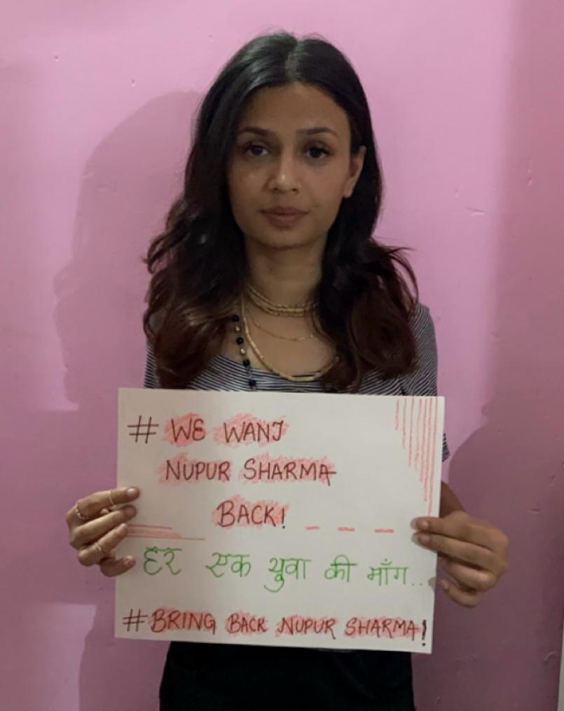 महिला सम्मान की बात करने वाले क्यों खामोश है? आखिर एक महिला की स्वतंत्रता क्यों छीनी जा रही है?
Arun Kothari Chennai 
Nupur Sharma
#BringBackNupurSharma 
सनातनी शेरनी नूपुर