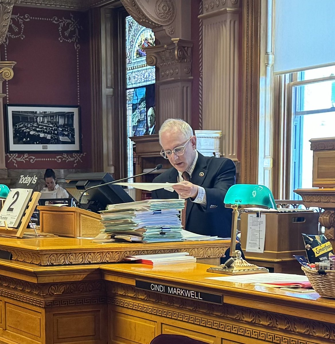 That’s a good 10 inch stack of new bills getting introduced into the Colorado State Senate this morning. 😤 Seven days to go in this year’s session.