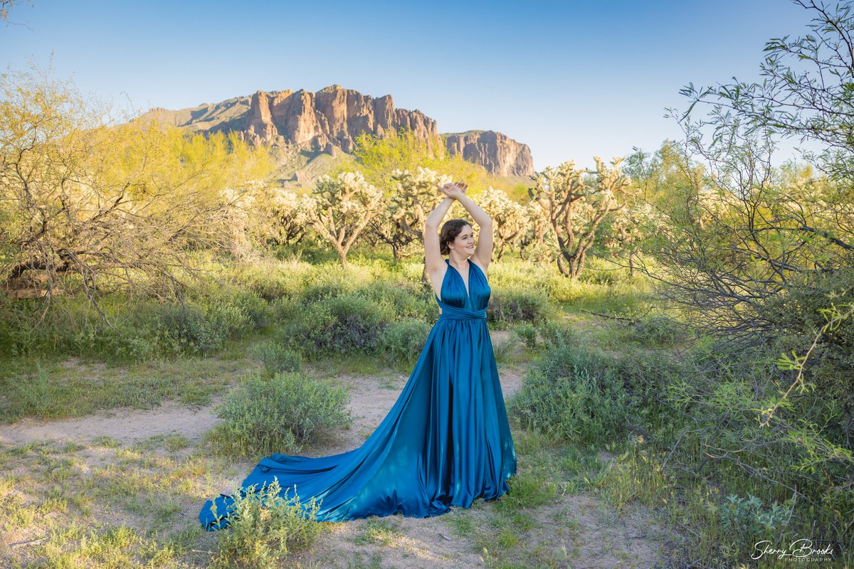 Wanted to share another image from my photo shoot with the #joyfolie #juneimpactdress. The Superstition Mountains were a perfect backdrop for this shoot. #azphotographer #portraitphotographer #familyphotographer #seniorphotographer #superstitionmountain #superstitionwilderness