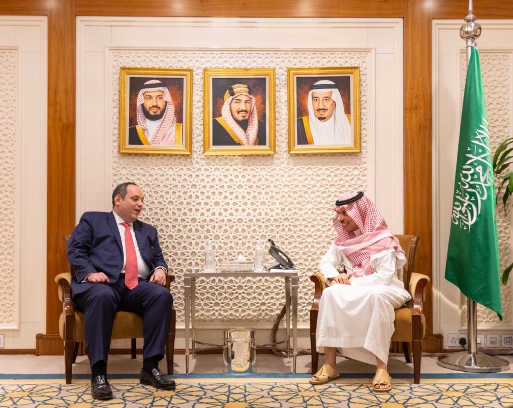 Je suis ravi de m’être entretenu avec S.A. le Prince Faisal bin Farhan Al Saud, ministre des Affaires étrangères d’🇸🇦, des avancées de l’#Expo2030 Riyadh. Ensemble, nous avons souligné l'importance d’une planification minutieuse afin d’organiser une Exposition Universelle…