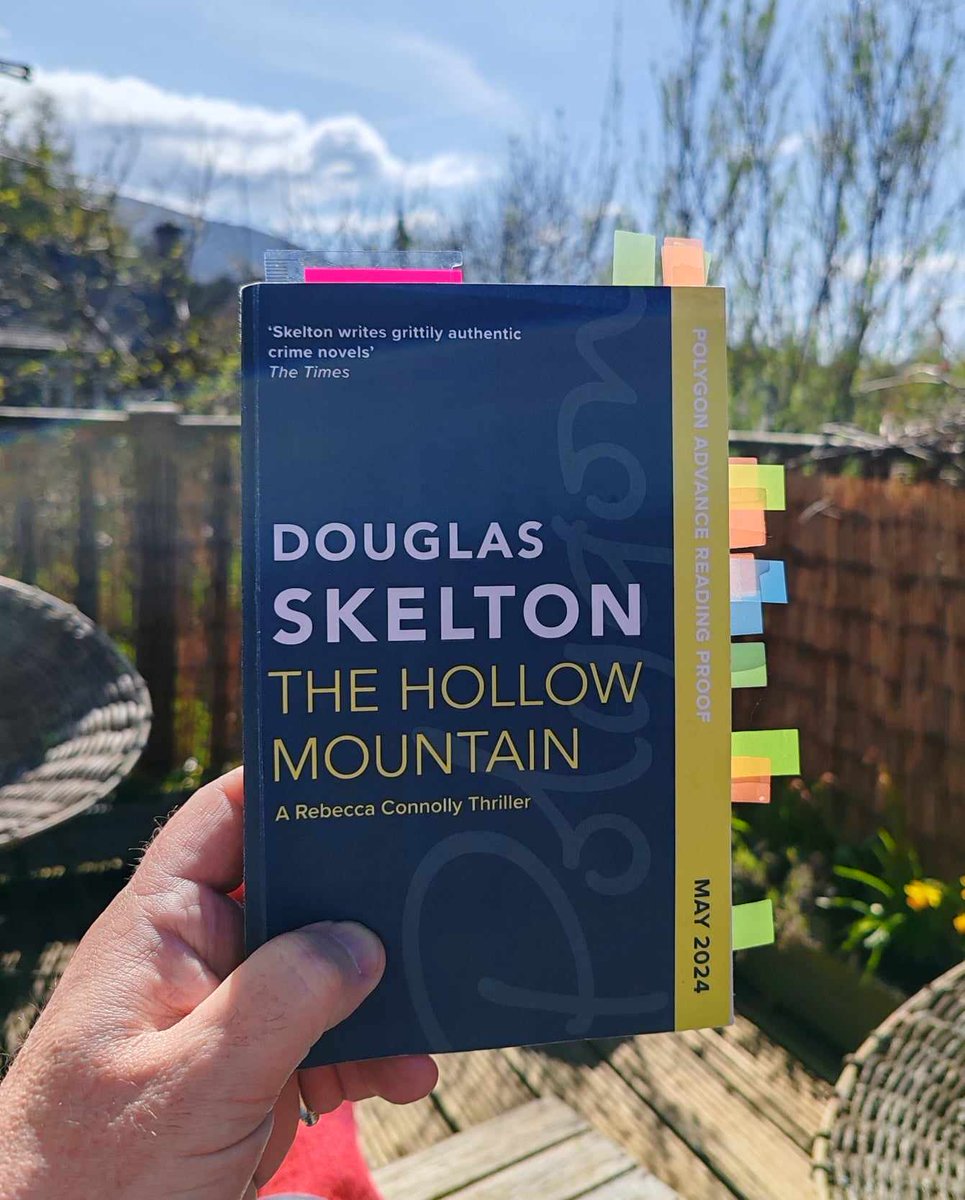📚💕 This week's reading (in sunny Braemar!) includes 'The Hollow Mountain', the latest in the essential Rebecca Connolly series of crime thrillers from @DouglasSkelton1 - published by @PolygonBooks. For further info, & to get yer own copy, click here 👉 birlinn.co.uk/product/hollow…