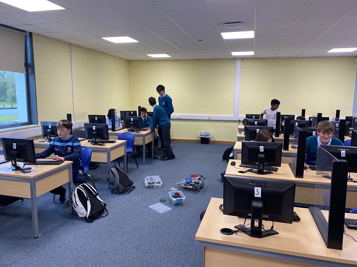 Robotics team back in action after the release of @VEXRoboticsIE new game #highstakes.
