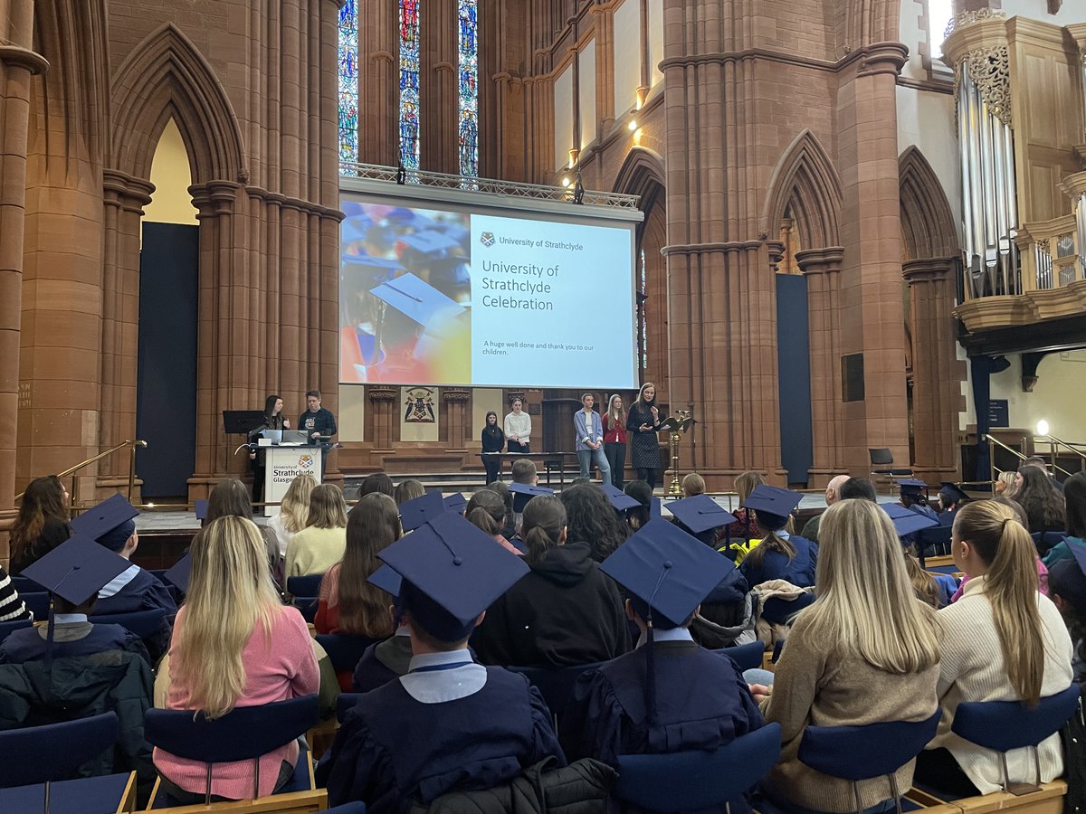 School pupils who attended the Strathclyde Literacy and Numeracy Clinic @StrathEDU have had their achievements celebrated at a special event @oakwoodG34 @StAnnesPrimary @pollokshieldsps @RoystonPrimary @St_Mungos_Pri bit.ly/3QQeYZV