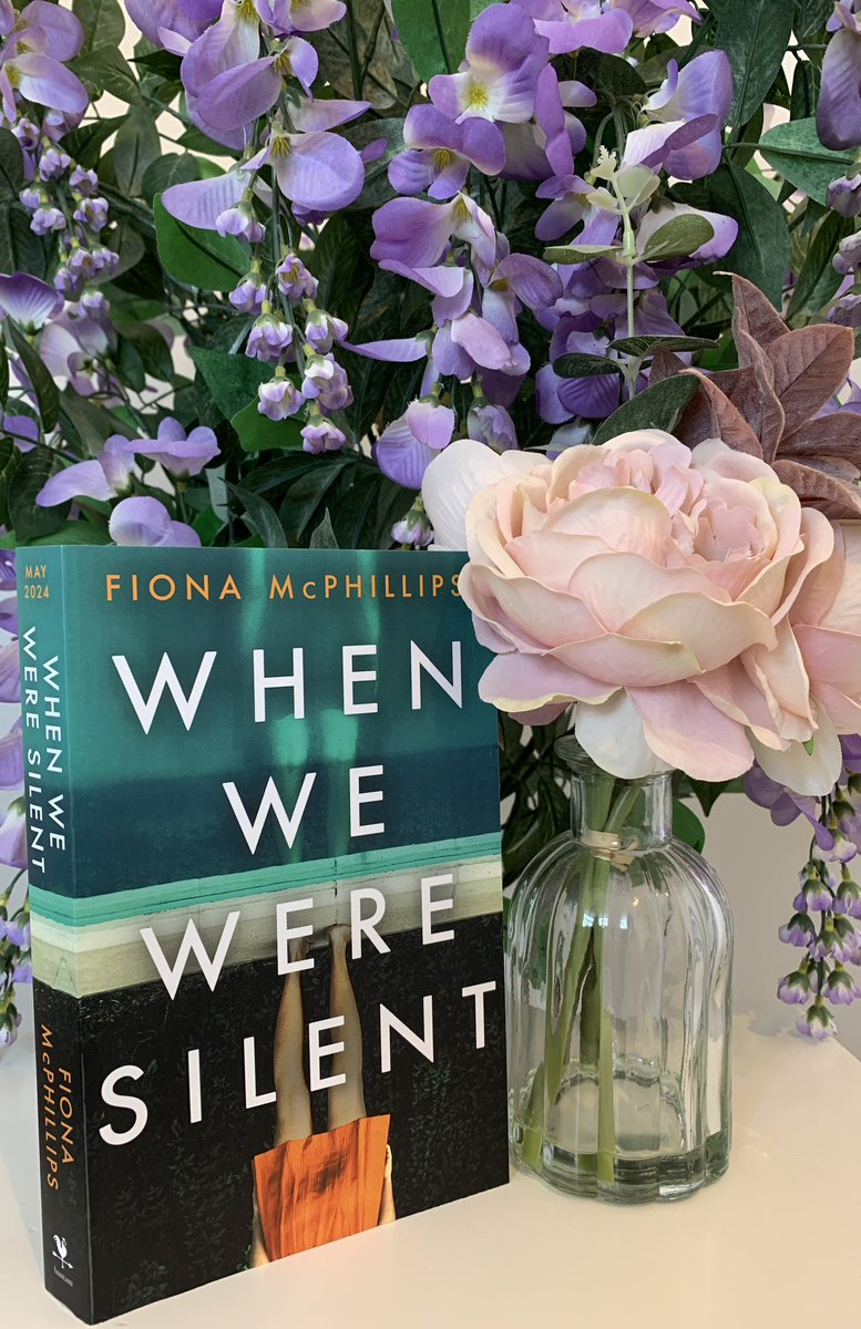 Happy #PublicationDay to this excellent book #WhenWeWereSilent A riveting read that made me sit up and pay attention. Check out my IG review here instagram.com/p/C6dMNWIrT5O/…
Thank you so much to @ChloeRose1702 @TransworldBooks @fionamcp for my copy.
#BookTwitter #BookTwt #BookReview