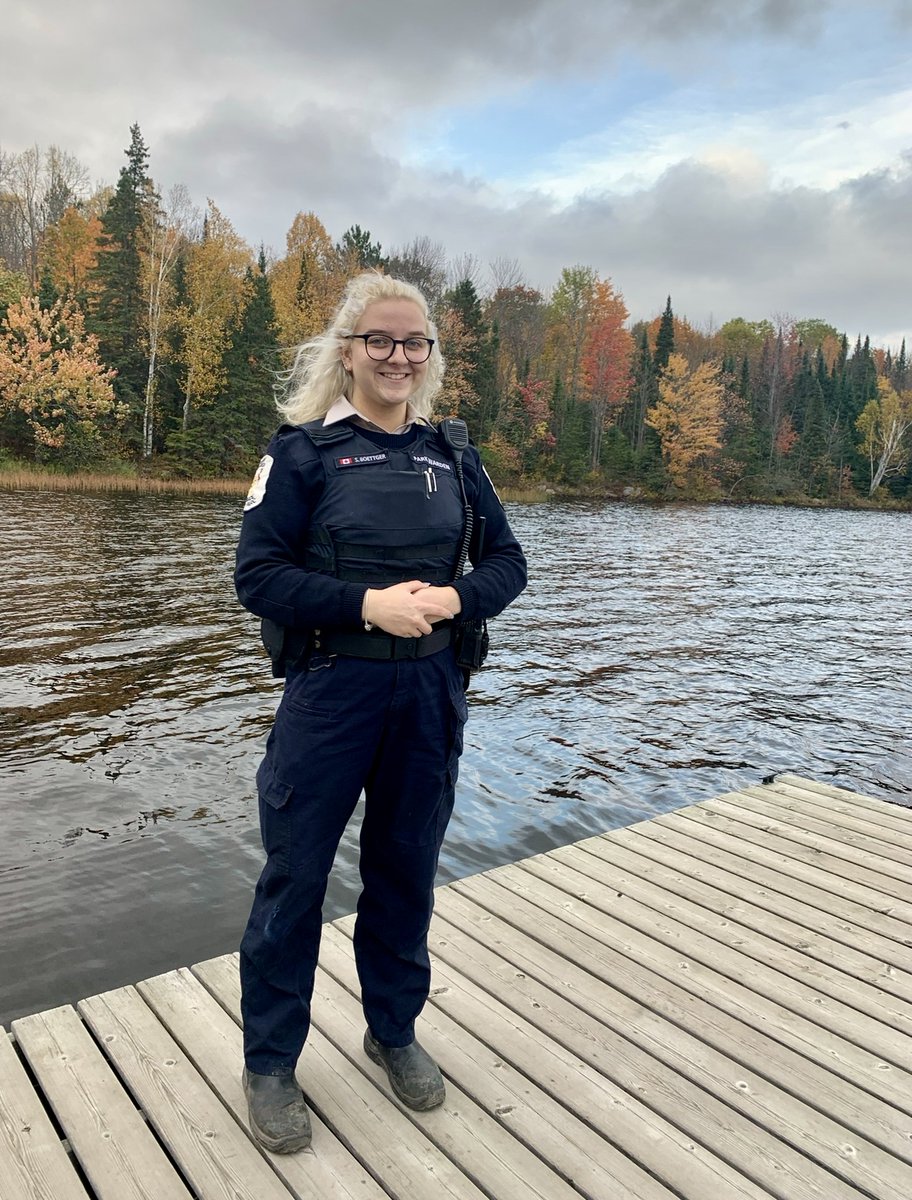 Meet Sidney, a manual worker at #BlueLakePP! She has worked in many roles at a variety of parks – including assistant superintendent at #OjibwayPP last summer. Book a 1-on-1 chat with Sidney to ask her your questions about careers in parks. ⤵️ bit.ly/3Qh5hDq