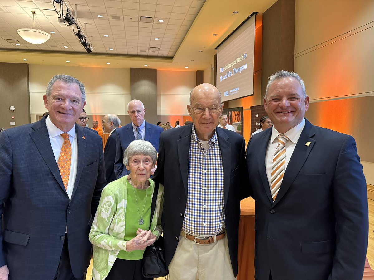 Former BGSU football player Bob Thompson and his wife Ellen extend their financial commitment to Falcon students. Total financial commitment: $150 million, impacting over 6,200 students! #transformational #AyZiggy @bgsu @BGSU_Athletics @BG_Football