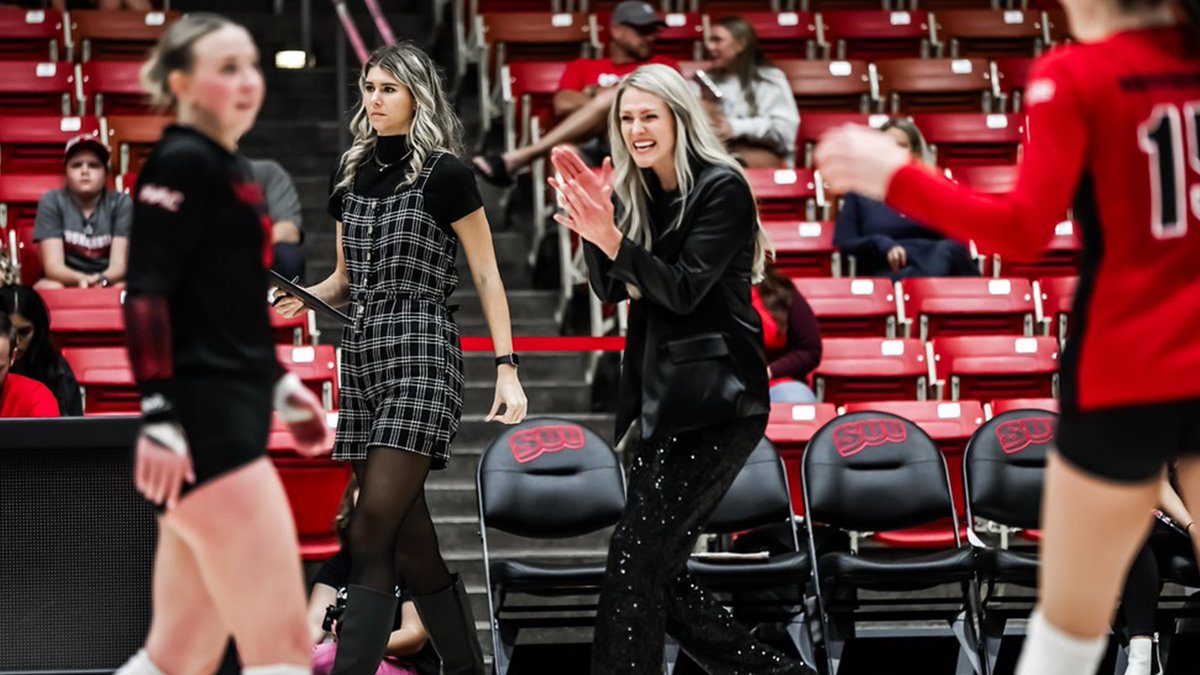 Thunderbirds Volleyball Welcomes New Signees for the 2024 Season

🗞️: tinyurl.com/2mnzkktx

#TBirdNation ⚡️ #RaiseTheHammer