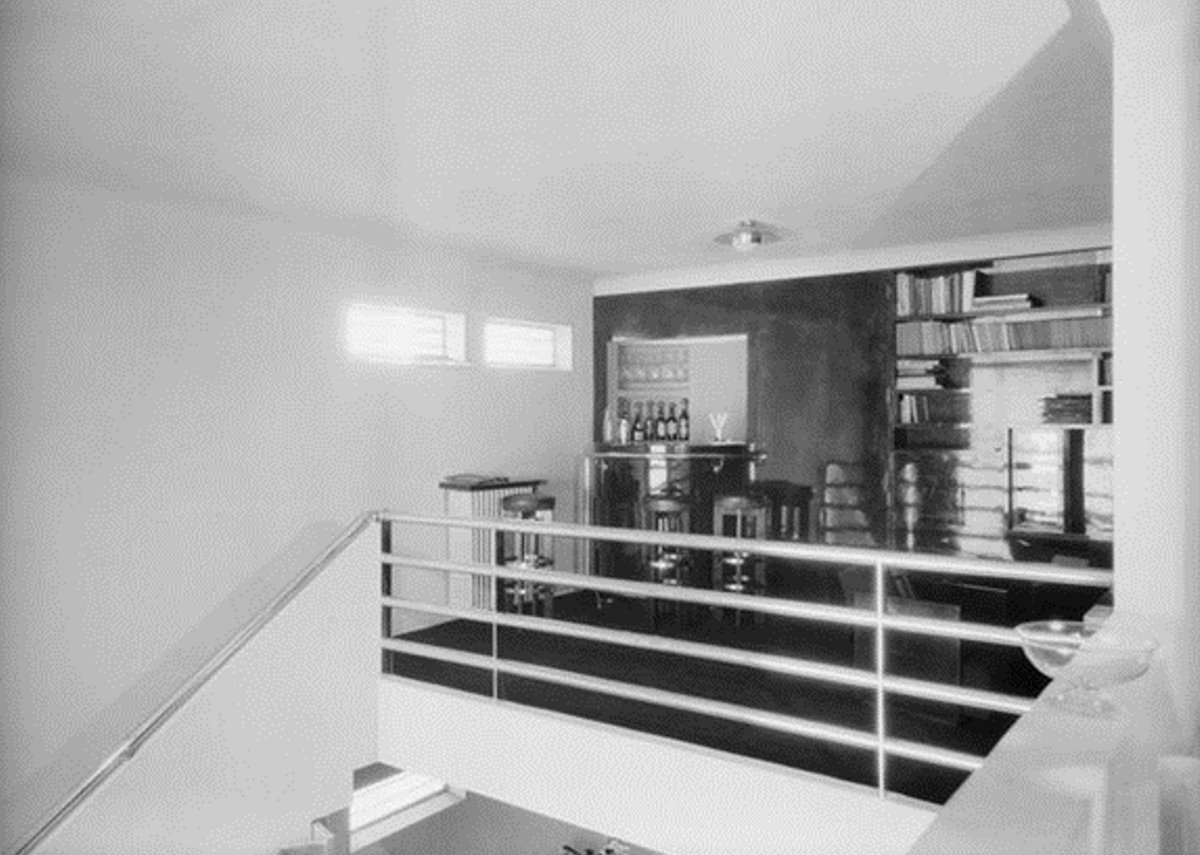 Hoy en #JuevesDeArquitectura

La casa estudio de Tamara de Lempicka en la Rue Méchain de París, 1930.

Arquitecta: Adrienne Górska, su hermana.