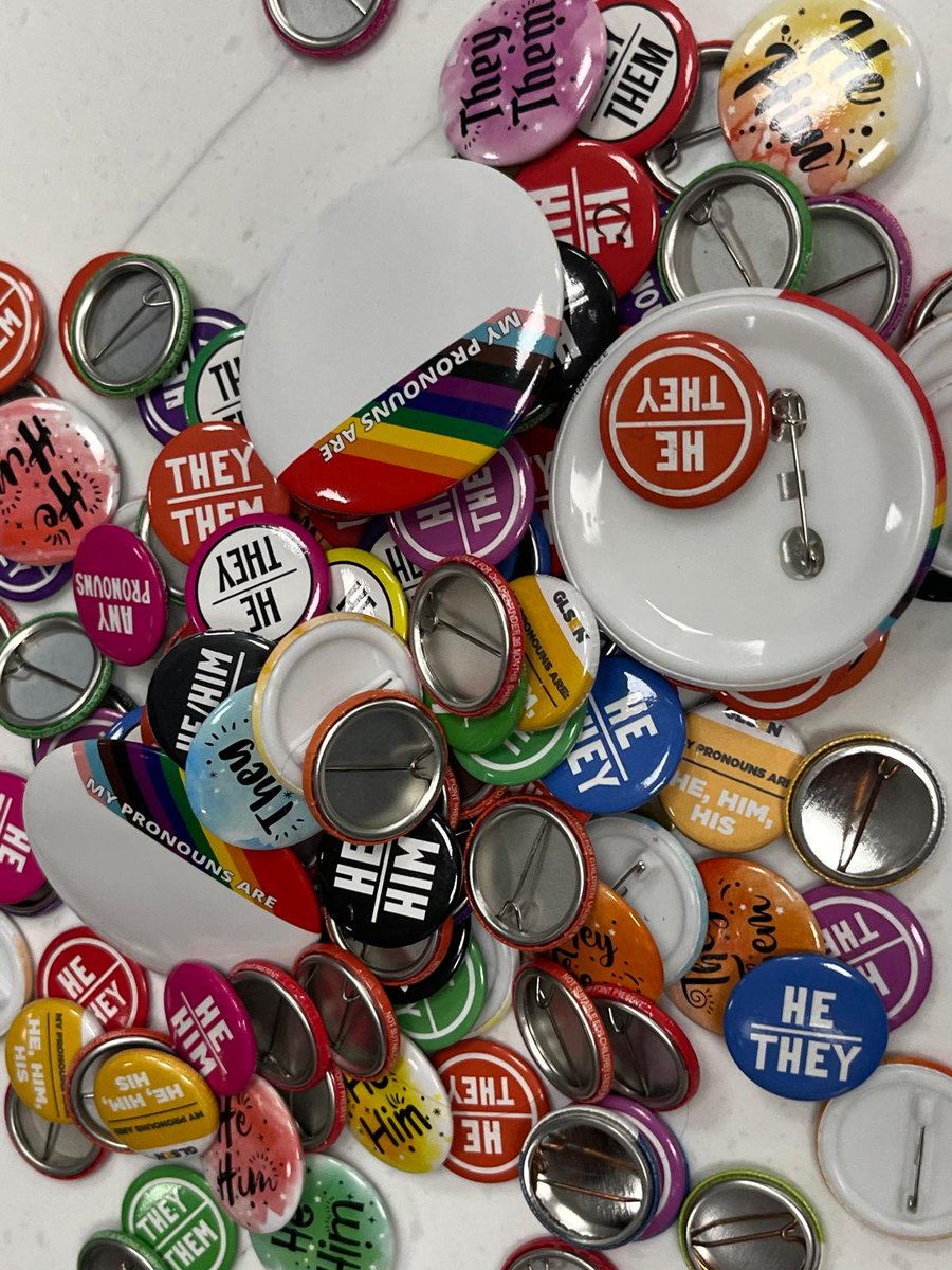 ICYMI: Yesterday was LGBTQ+ Youth Day at the Capitol! Around 30 kids and teenagers came with their parents or guardian to #azleg to learn about the legislative process and how to be involved in their House. #lgbtqrights