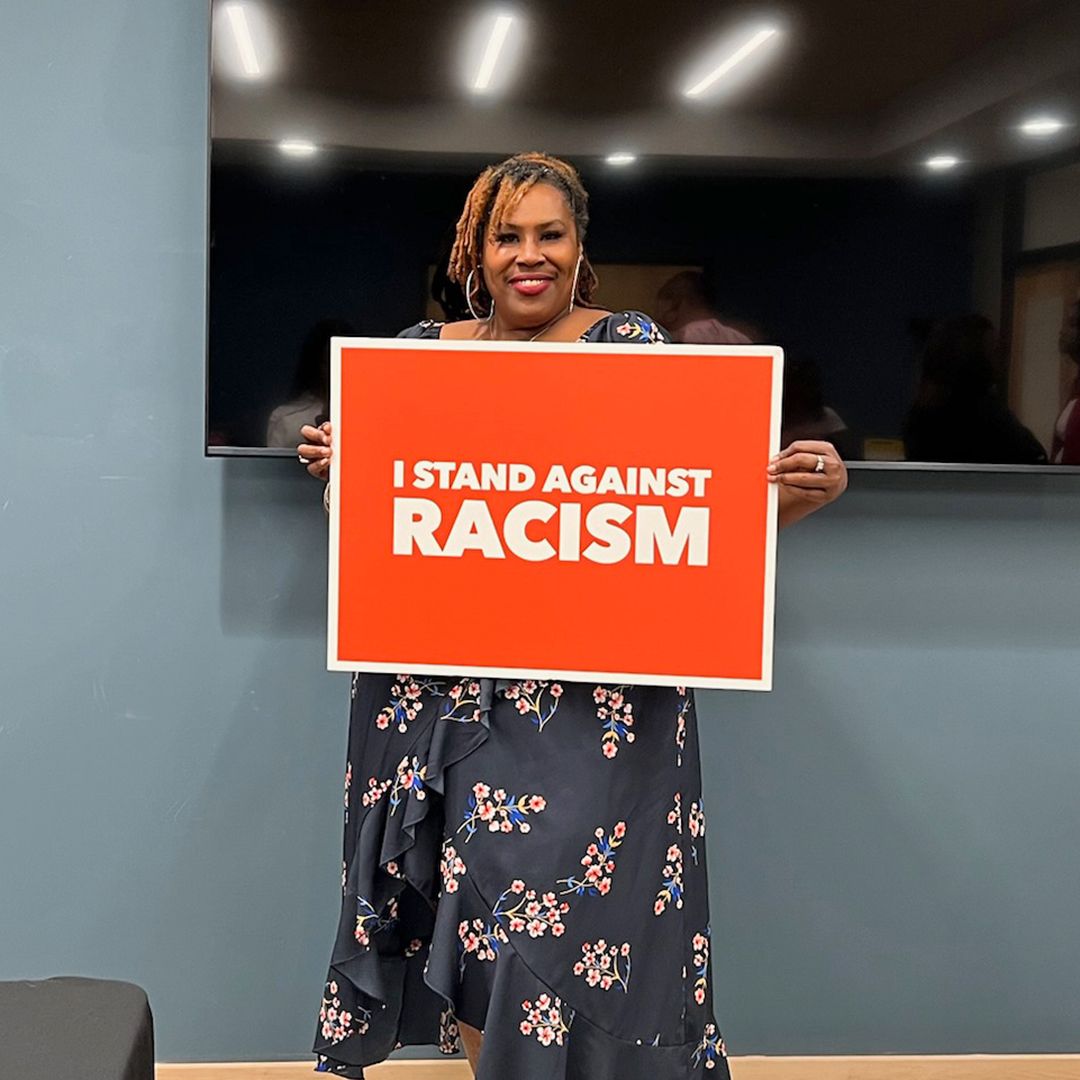 YWCAChasSC's tweet image. STAND AGAINST RACISM | Thank you to all who signed our 2024 #StandAgainstRacism pledge! We were encouraged to see all of you vowing to oppose racism in your life this year. (Missed it? ywcagc.org/stand)

Pics: Our latest set of WE 360°grads stand against racism with us!