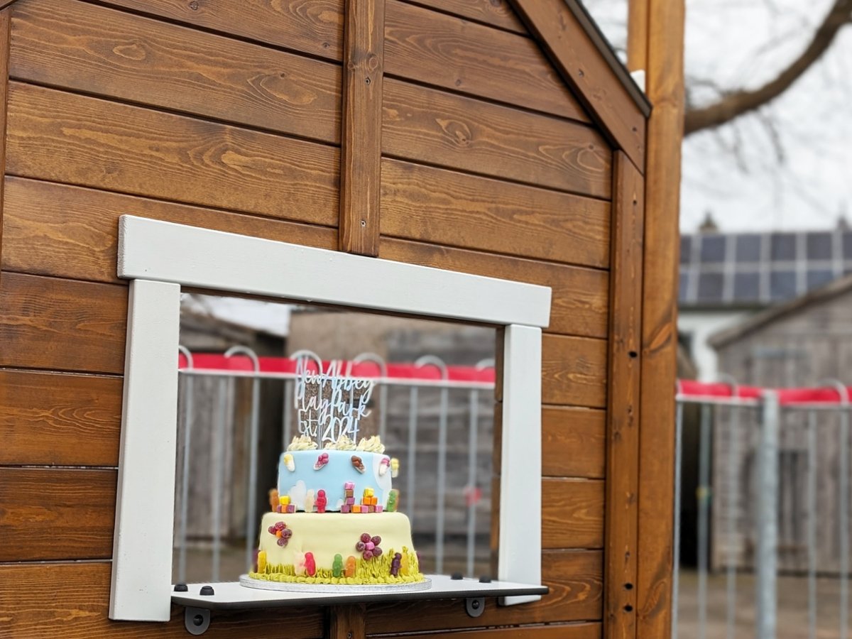 The New Abbey play park committee, since 2019, tirelessly fundraised £74,000 to revamp their village's play area. Teaming up with HAGS and Parc construction, they secured the bid to deliver a modern, and inclusive playground.

hags.co.uk/en-gb/case-stu…