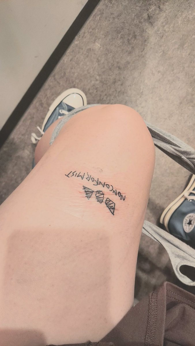 tomstickk's tweet photo. ◼️●▲ NONCONFORMIST 不適合者
🚻🚽
New tattoo 🚩伊香保 浮雲 TURKEY https://t.co/uxSkBJhB6K