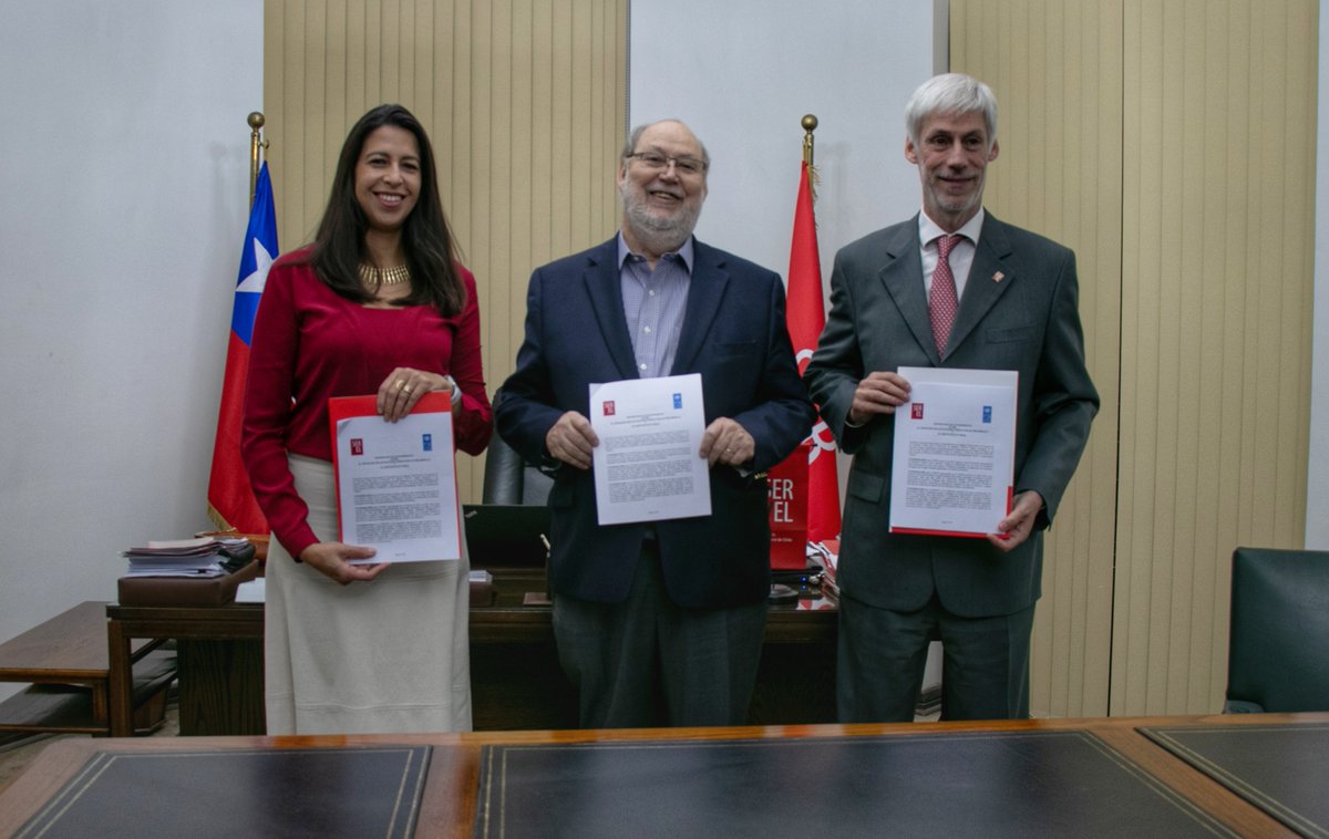 🇨🇱 @ServelChile y @PNUDChile firman memorando para trabajo conjunto. 📝Este memorando surge como resultado la misión NAM de @ONU_es que identificó las necesidades del país en materia electoral. ➡️ Más info aquí: go.undp.org/ZUj