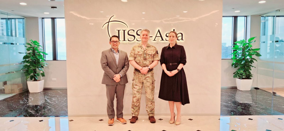General Jim Hockenhull met with our Indo-Pacific partners at the @IISS_org in 🇸🇬, as part of an ongoing commitment to strengthen an already vital relationship that allows us to tackle borderless interconnected global threats via ongoing sharing of knowledge and ideas.