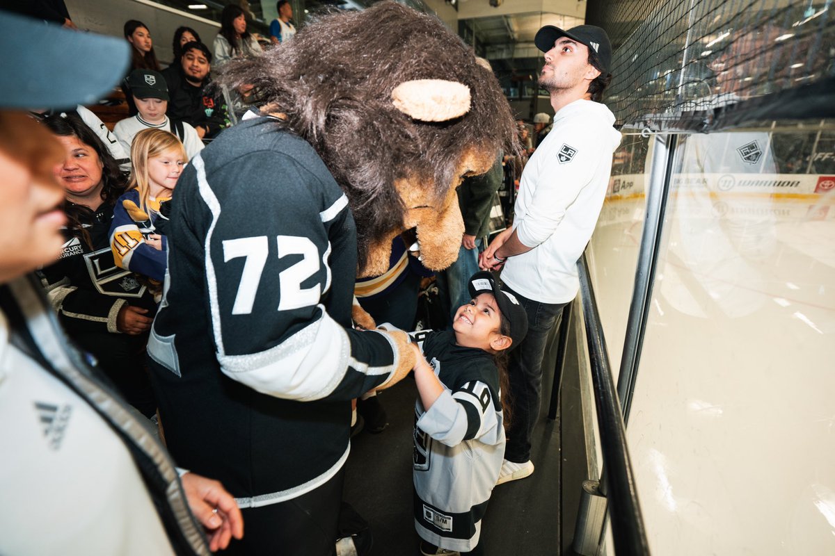 BaileyLAKings tweet picture