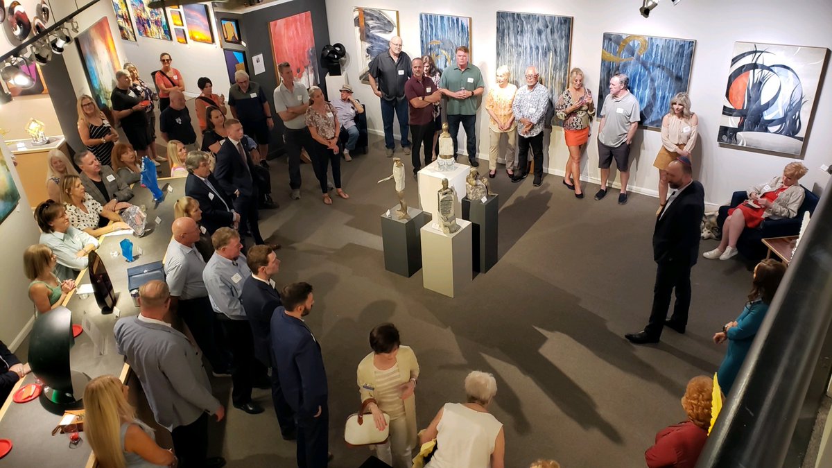 Thank you to the 40+ people who came to @JanDubauskas and my fundraiser last night. We spilled into multiple rooms of the Marshall Gallery. Thank you to @BarrySGraham, Kathy and Bob Littlefield, @JosephChaplik and others who are supporting our race to save Scottsdale!