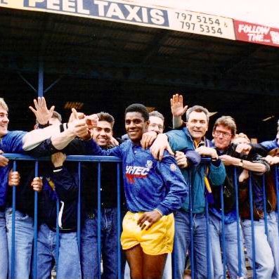 ⏪ 33 years ago today! Ian Benjamin scores in a 1-0 win away at Bury to secure promotion to Division Two! 🤩