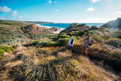 Hike all 77 miles of the #CapeToCapeTrack in #WesternAustralia, or just a short segment.  The 4-day Walk into Luxury is a guided hike with luxury accommodations and #MargaretRiver food and wine.

Matt@DreamsByDesignTravel.com
#AussieSpecialist 

📷AussieSpecialist.com