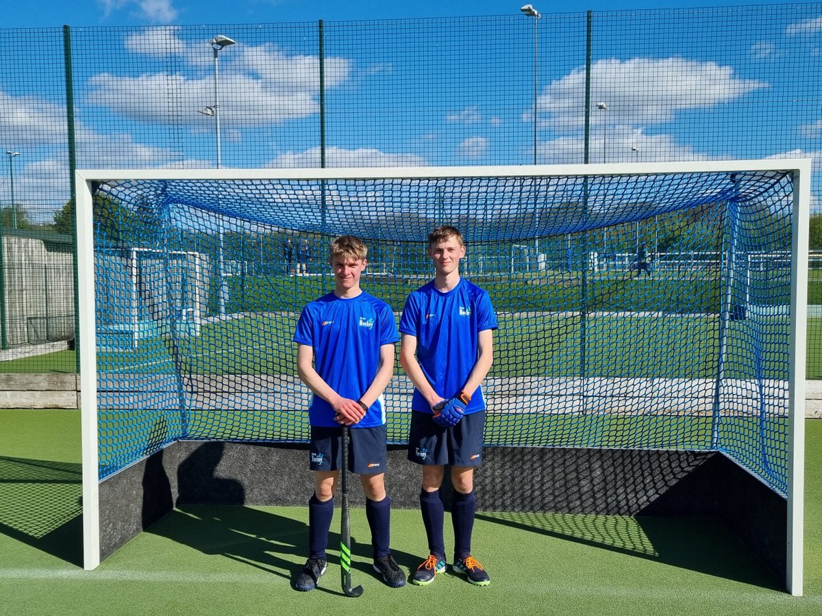 🏑 Yr 10 students Matthew Watts & Rhys James represented Devon U15s in a recent inter-county hockey tournament.
Both boys did a great job, Matthew scoring one of the goals in the 4-1 win over Avon and holding Wiltshire to a 1-1 draw.
Fantastic work!
#BeQE
#QEKidsCan
#SportForAll