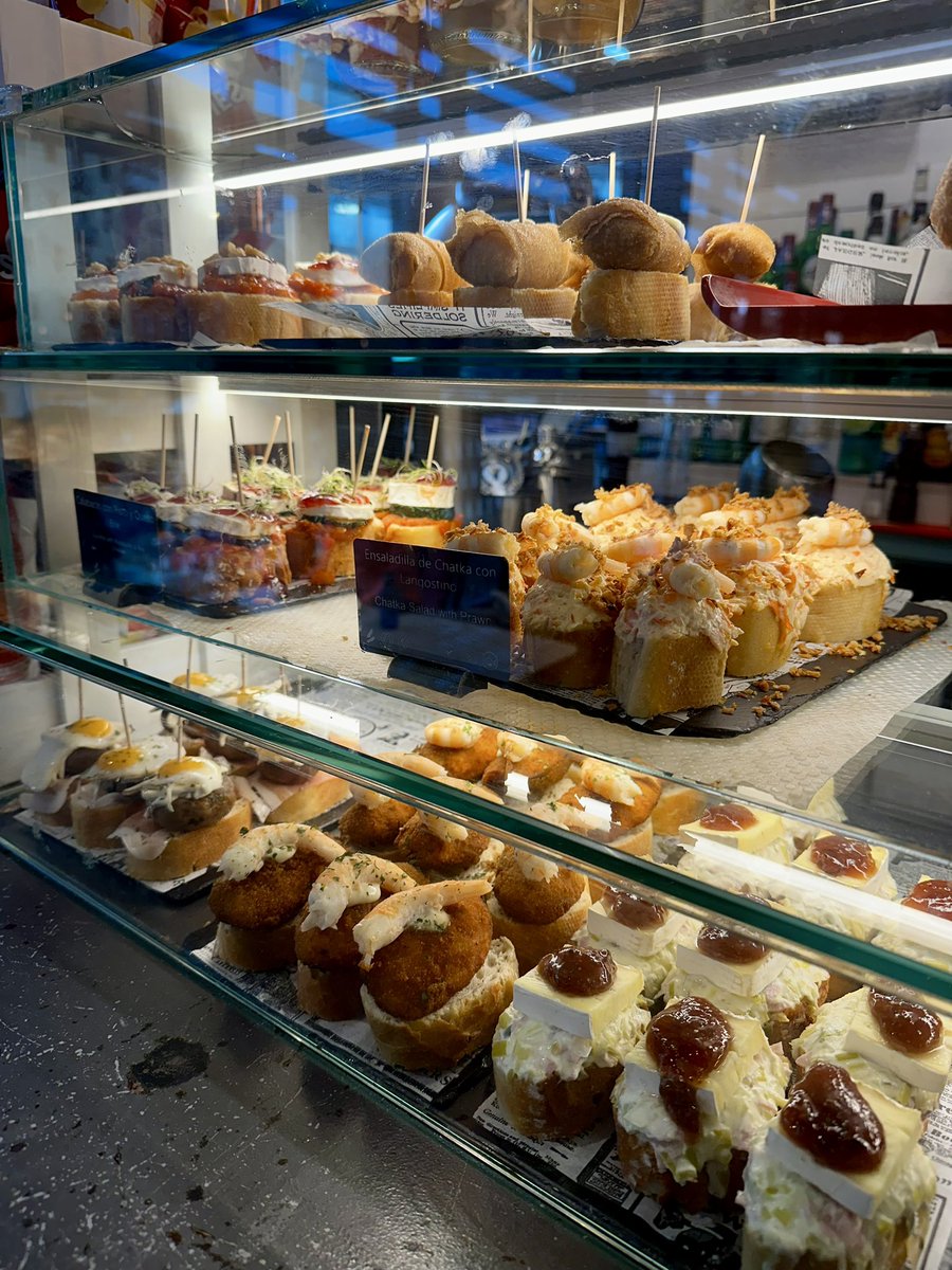 gamberraaaa's tweet photo. el mercado de la ribera és el meu nou paradís https://t.co/nQnMKmYqMD