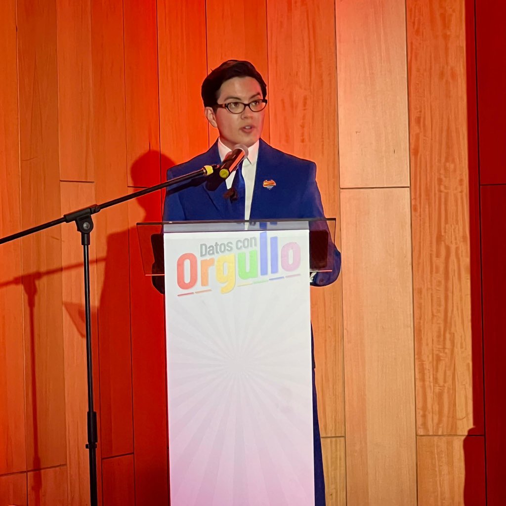 🗣️ Hoy entregamos a la ciudadanía, por primera vez en la historia del Ecuador, información sobre la población LGBTI+  ⚧️🏳️‍🌈

Junto a la colaboración del <a href="/DDHH_Ec/">Viceministerio de la Mujer y Derechos Humanos</a>, <a href="/CIgualdadGenero/">Consejo Nacional para la Igualdad de Género 🇪🇨</a>, colectivos LGBTI+🌈 y el apoyo técnico de <a href="/UNFPAecuador/">UNFPA Ecuador</a> <a href="/cepal_onu/">CEPAL</a> incluimos preguntas sobre