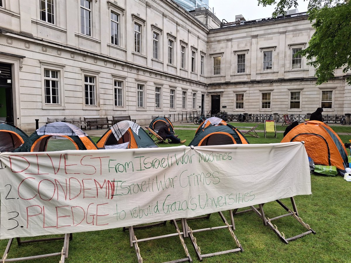 BREAKING: UCL and King's College London @KingsCollegeLon students have set up their encampment calling for the end of Israel's #genocide in #Gaza and demanding our universities to divest from Israeli institutions and war machine. #CeasefireNOW