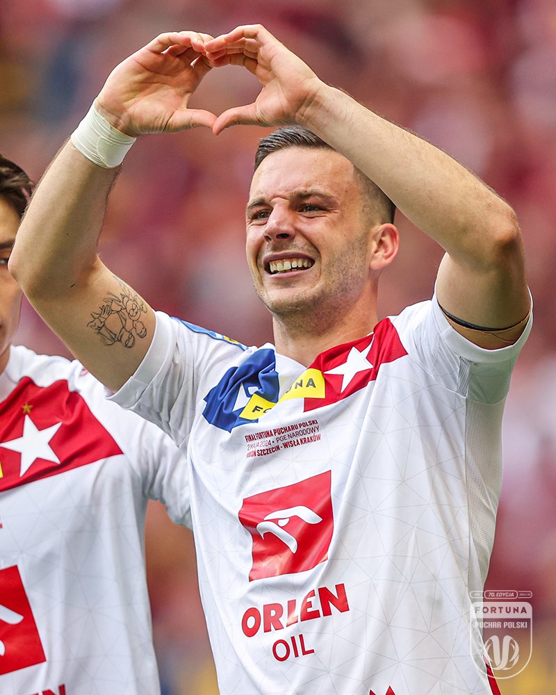 PZPNPuchar's tweet image. Ta radość! 🫶

102&apos; #POGWIS 🏆 #FortunaPucharPolski 1:2