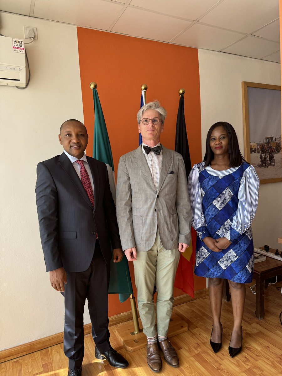In continued introduction & engagement with the diplomatic corps, the Head of Mission, Amb. Isaac Parashina, today paid a courtesy visit on H.E. Pieter Leenknegt, the Ambassador of the Kingdom of Belgium to the Federal Republic of Nigeria.
